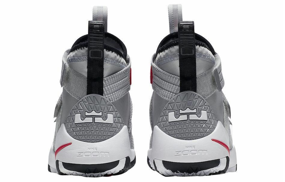 Кроссовки Nike Zoom Soldier 11 Silver Bullet