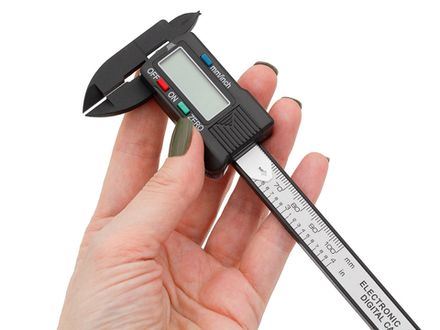 Штангенциркуль электронный