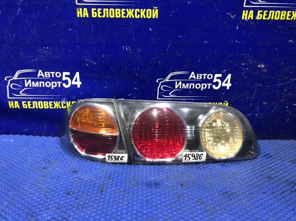 Стоп левый TOYOTA CALDINA 2000-2002