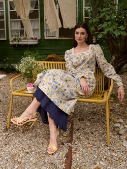 Платье с кружевом длинное