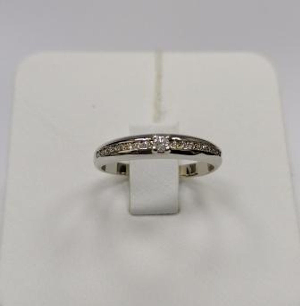 Кольцо из золота с бриллиантами