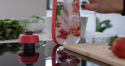 Эко-бутылка Eau Good Duo с фильтром красная Black+Blum