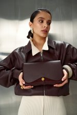 ELIZABETH винная - нет ремня, дефекты на внутренней стороне крышки 63