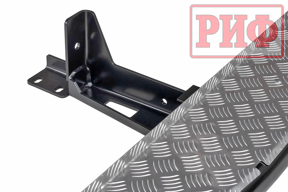 Пороги силовые Nissan Patrol Y61 до 2004 (MКПП) РИФ