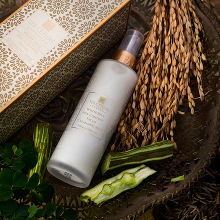 Антивозрастное очищающее молочко для лица "БЕЛЫЙ РИС" (100ml)