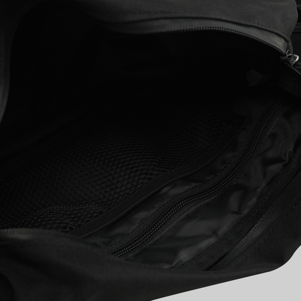 Сумка поясная Helly Hansen Covert Sling артикул:67011_990 Сумка поясная Helly Hansen Covert Sling артикул:67011_990 - купить в магазине Дайс