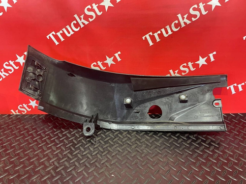 Угол жабо левый