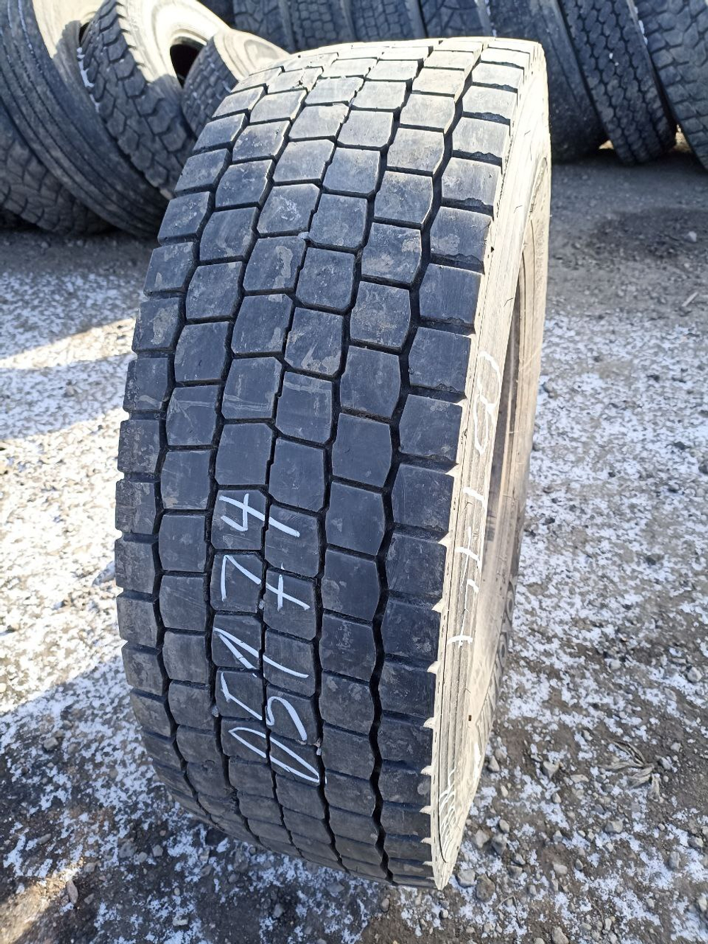 315/80R22.5 Yokohama 704R шина б/у