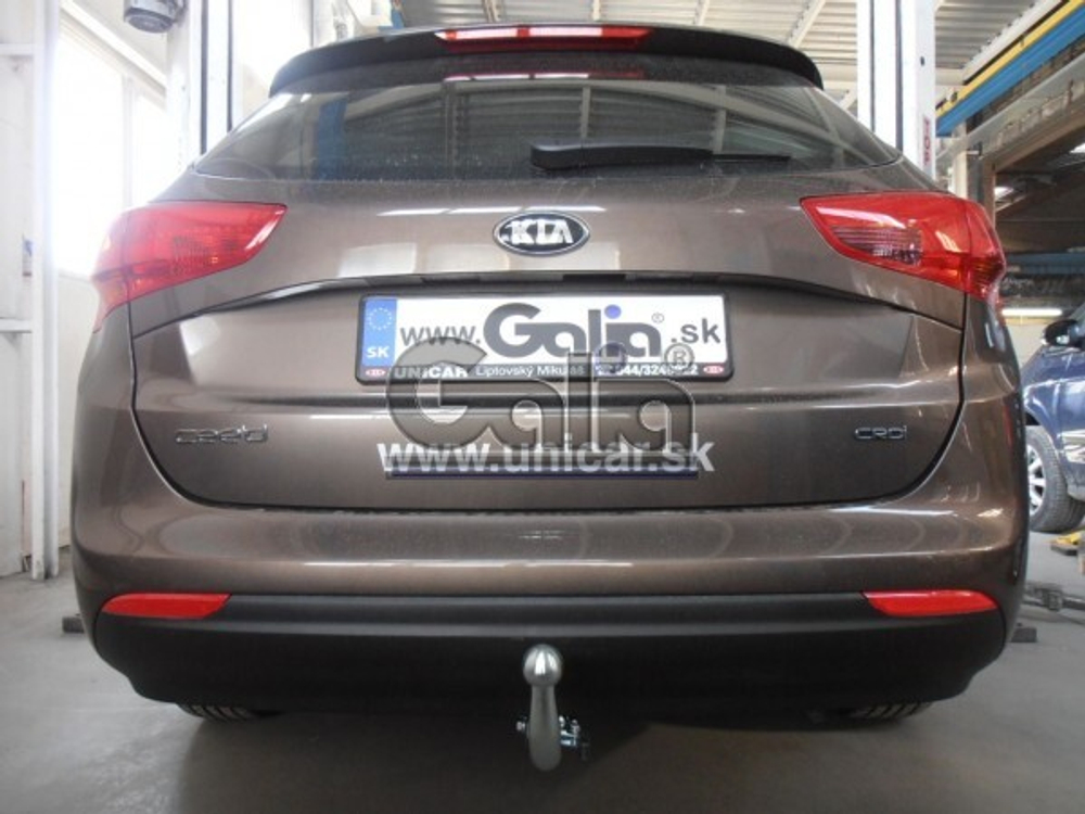 Фаркоп оцинкованный Galia H088A для Hyundai i30 универсал 2012-2018, Kia Ceed универсал 2012-2018(паспорт и сертификат в комплекте)(без электрики)