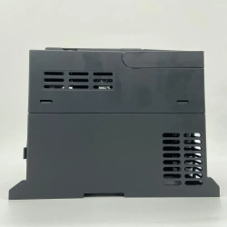 1,5 кВт Частотный преобразователь Трехфазный ввод 380В Трехфазный выход 380В ZUKED-320-380V-1.5KW