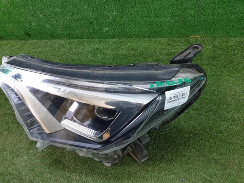 Фара левая Toyota Rav 4 CA40 (2015-2019) LED