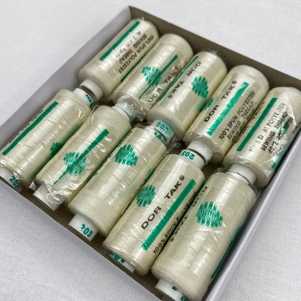 Нитки Dor Tak молочные цв.203