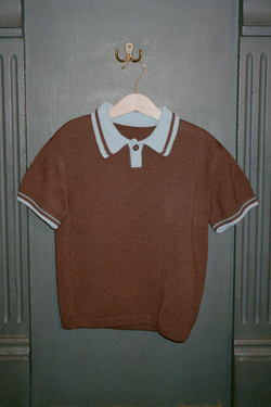 ZARA ТРИКОТАЖНОЕ ПОЛО С КОНТРАСТНЫМ ВОРОТНИКОМ, КОРИЧНЕВО-СИНИЙ