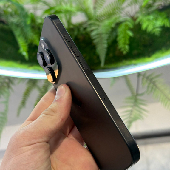 Apple iPhone 16 Pro 256 ГБ Черный