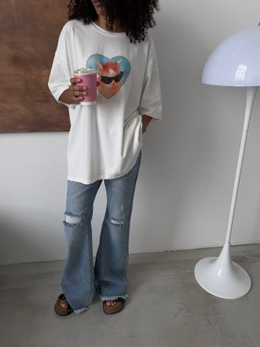 Белая футболка оверсайз с принтом