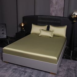 Комплект постельного белья на резинке Однотонный Сатин Премиум «Оливковый комфорт»