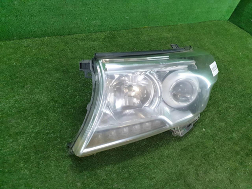 Битая Фара левая Toyota Land Cruiser 200 (2012-2015) ксенон