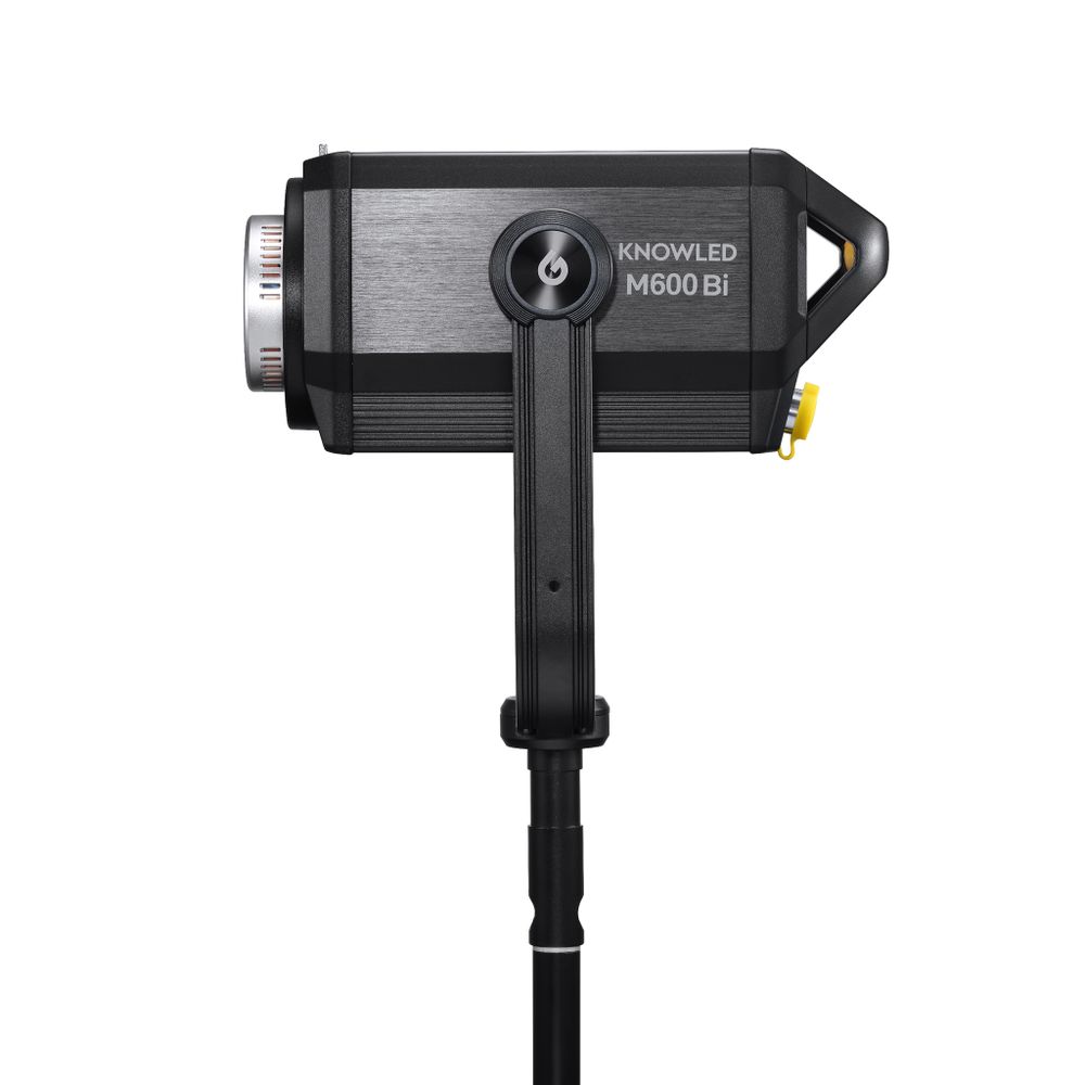 Светодиодный осветитель Godox Knowled M600Bi