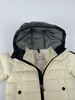 Пуховик Moncler