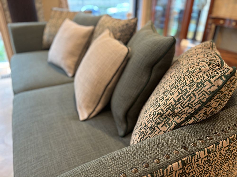 Диван "Этро Неро" трехместный с раскладным механизмом