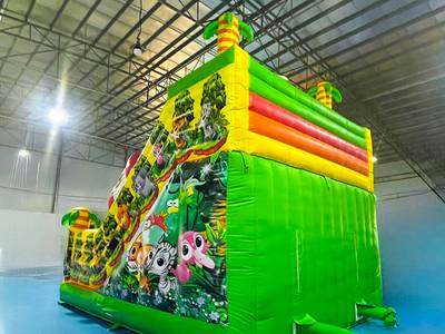 Надувной батут "Слоник в джунглях с двумя горками с переходом" 6*5*5.5 м