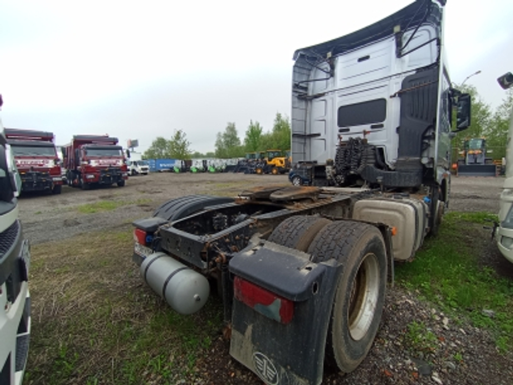FAW J7 4x2 Седельный тягач CA4180P77K25E5 (Дизельный, 12,5 л, 553 л.с., АТ)