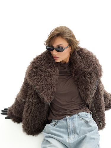 Коричневая шуба-косуха из овчины калган