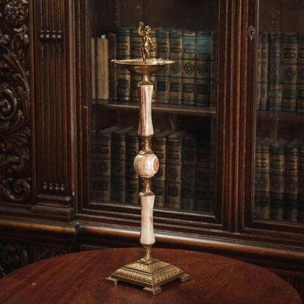 Напольная пепельница в Неоклассическом стиле