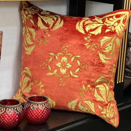 Подушка Джоржия бархатная с шёлковой вышивкой, 50х50 см