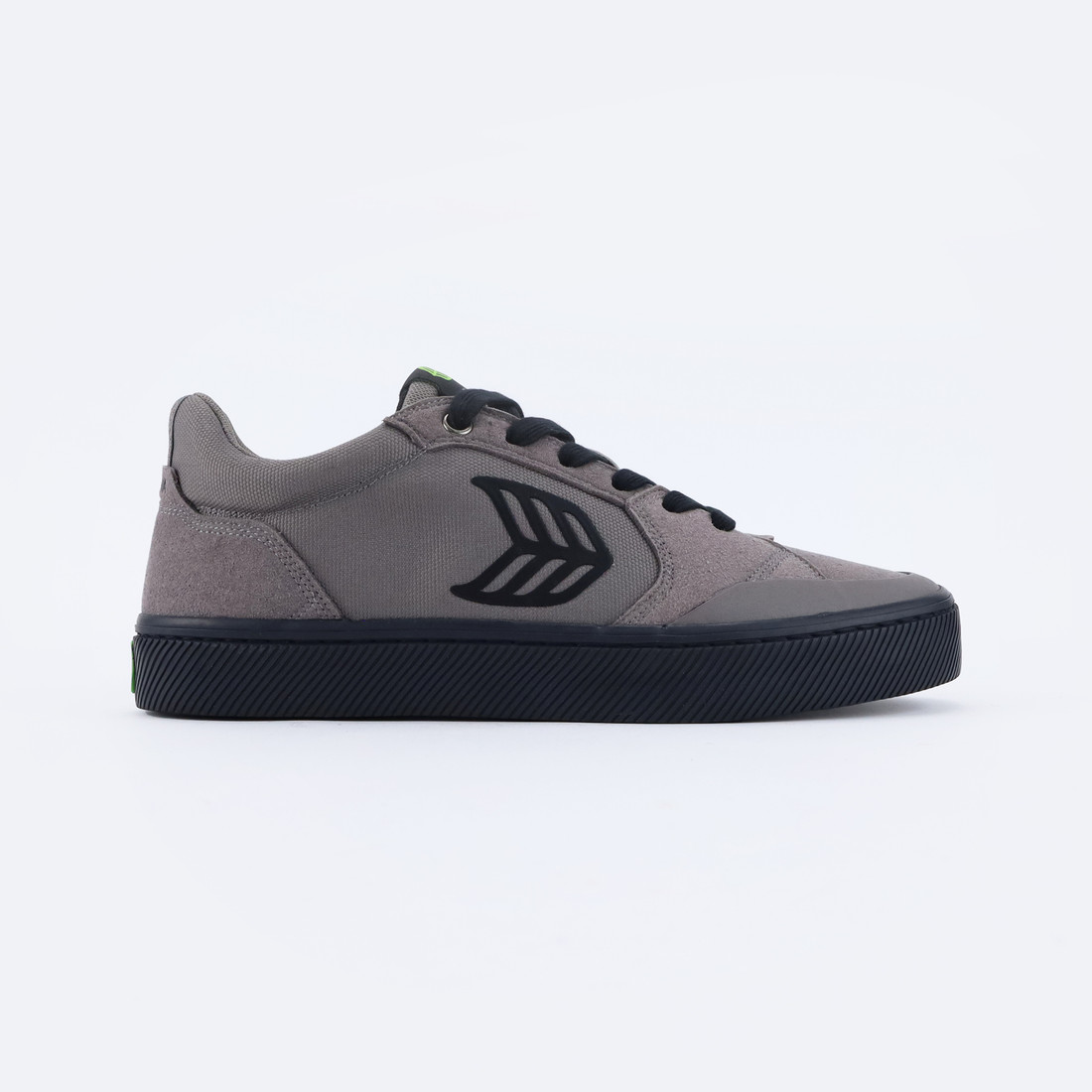 Купить Cariuma The Vallely Pro (charcoal/grey)
