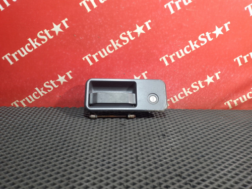 Ручка двери наружная левая