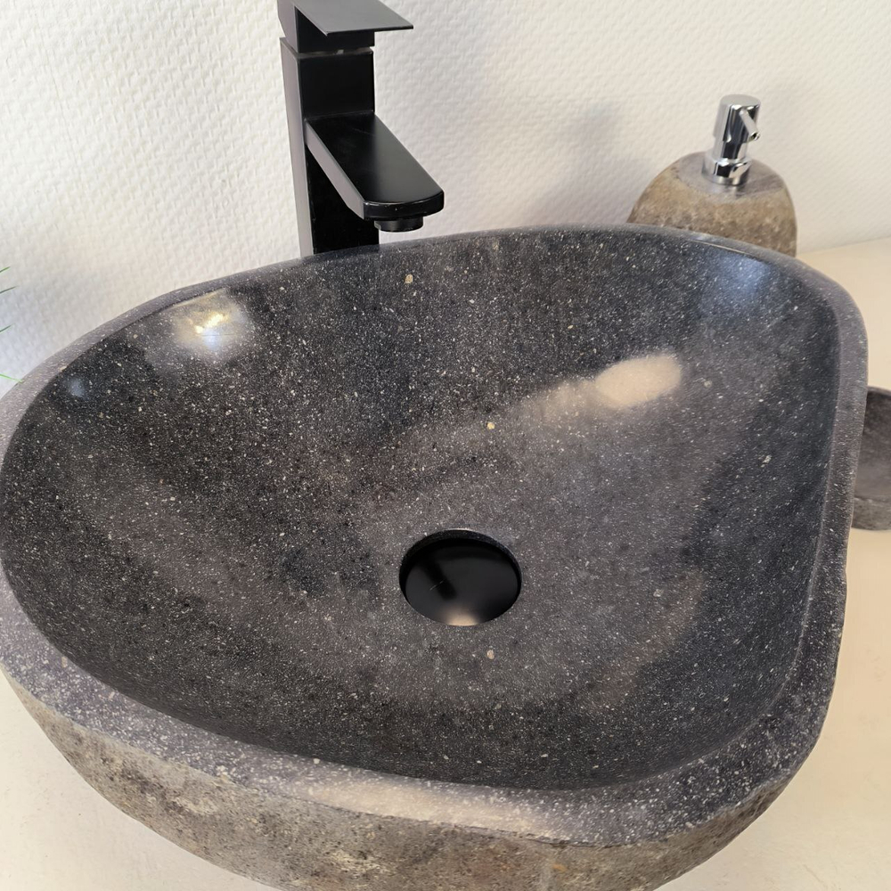 Раковина из речного камня RS-66014 48х38х15 из натурального камня