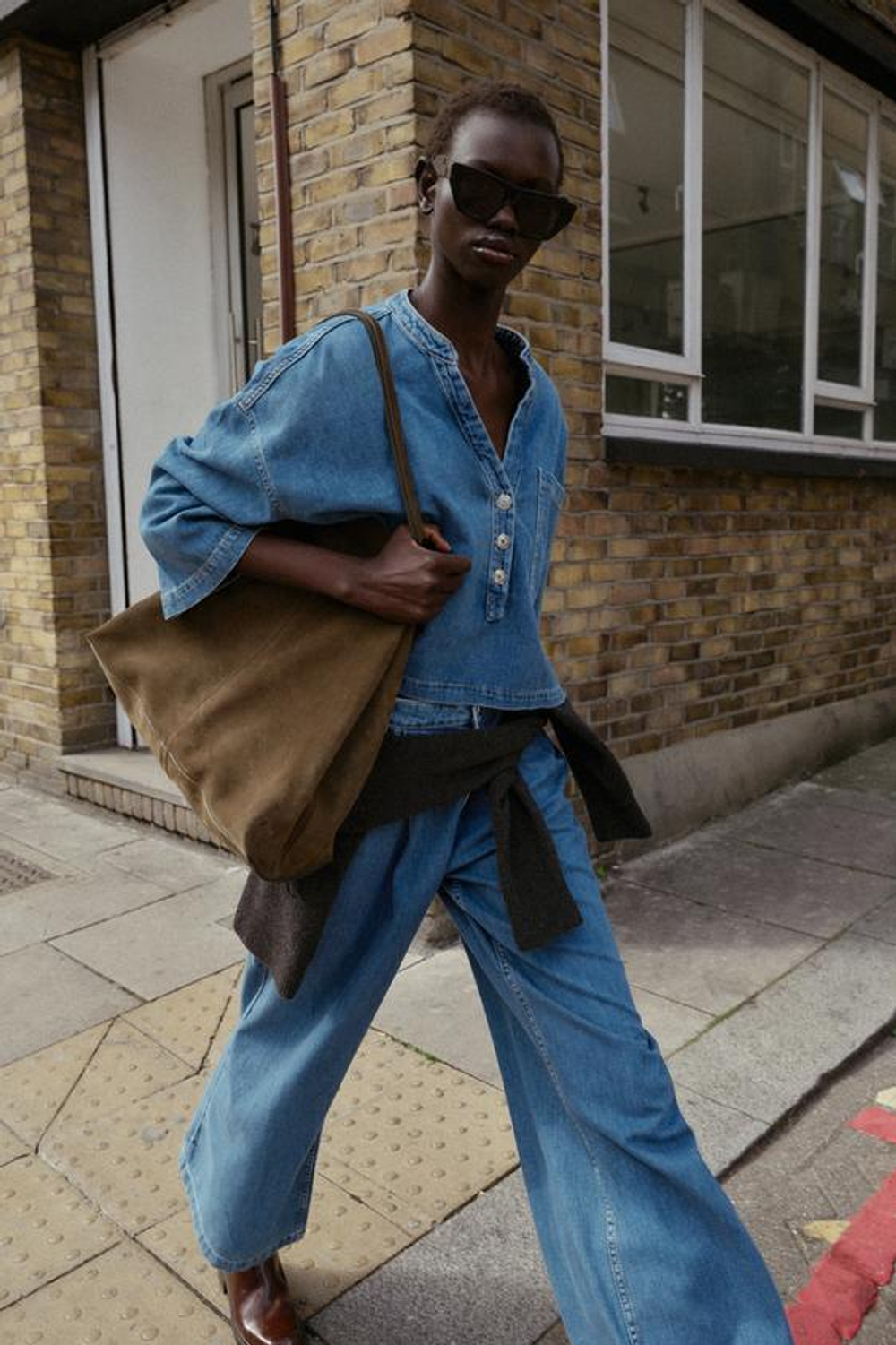 ZARA ДЖИНСЫ Z1975 WIDE LEG СО СРЕДНЕЙ ПОСАДКОЙ, ВЫЦВЕТШИЙ СИНИЙ