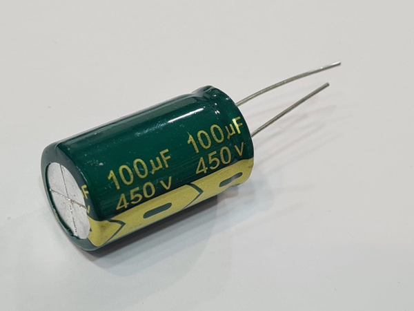 Конденсатор 100uF 450V