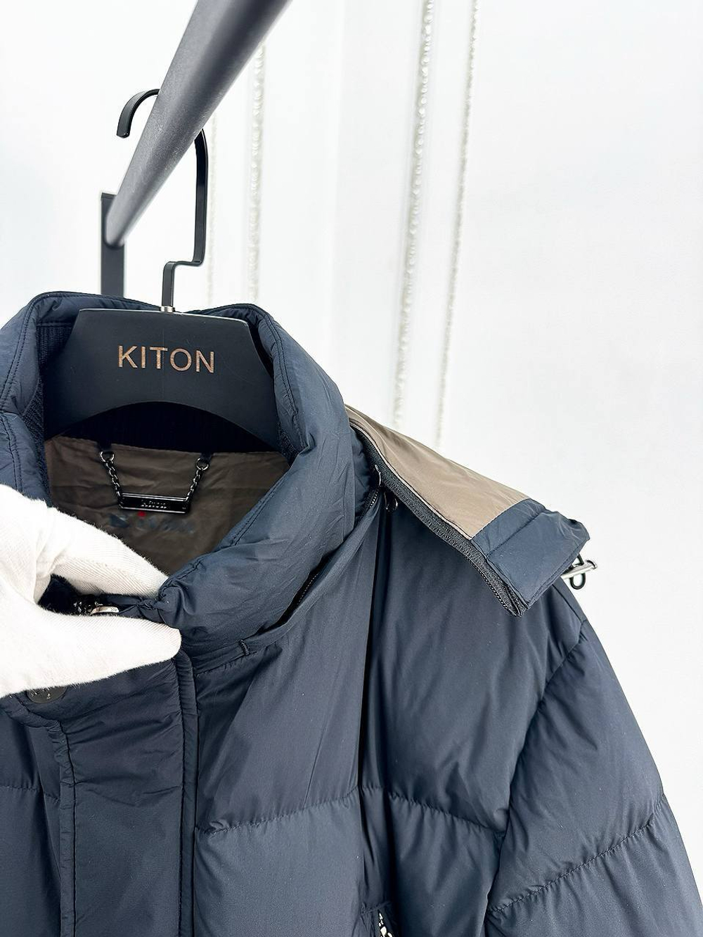 Пуховик Kiton