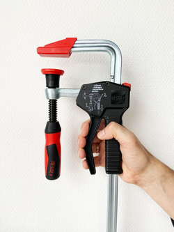 струбцина Bessey EHZ60-2K 600/100 мм для работы одной рукой