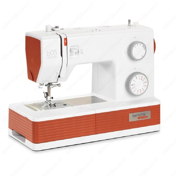 Швейная машина Bernette 05 CRAFTER
