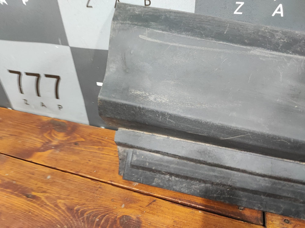 Накладка двери задней правой RAV4 XA40 15-19 Б/У Оригинал 7507742020