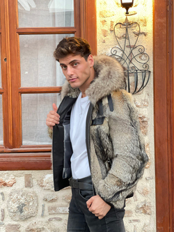 Куртка (бомбер) из волка