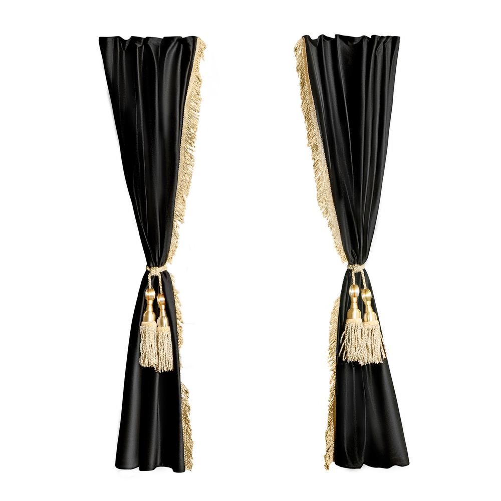 Шторы спального места с прихватами "Кисти" бежевые в кабину Volvo, Scania, MAN, DAF, Merc, Камаз, Sitrak, Shacman, Foton, FAW. Высота 1,5м, ширина одной стороны - 1,15м. Блэкаут, велюр. Черный цвет с бежевой бахромой и бежевыми кистями