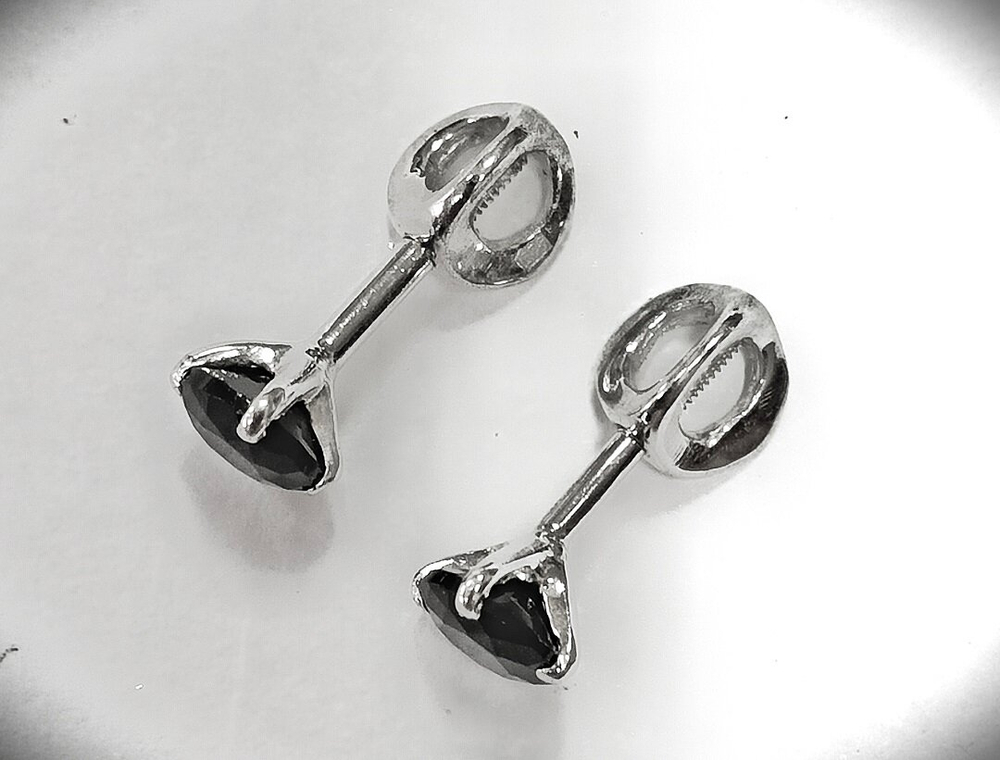 Серьги-пусеты Эстерелла с родированием и шпинелью, диаметр 5мм, длина 13мм