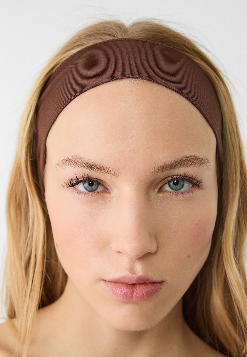 STRADIVARIUS Набор из 2 эластичных резинок для волос, бежевый