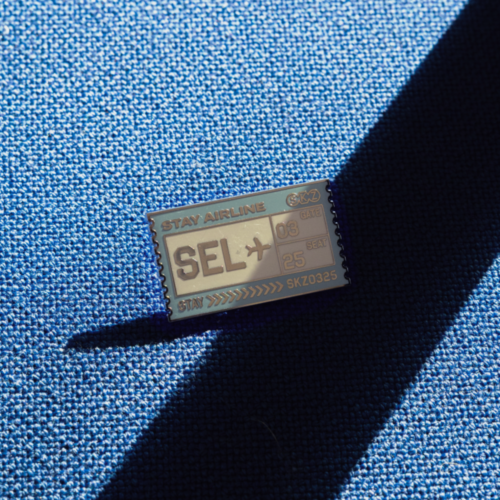 Металлический значок METAL BADGE SEOUL Ver. - SKZOO Everywhere All Around The World