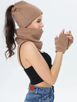 Шапка бини с начесом для хвоста, дред и кос