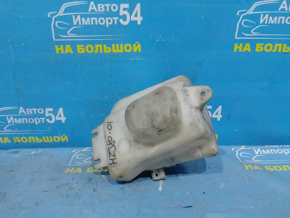 Бачок омывателя TOYOTA LAND CRUISER 1992