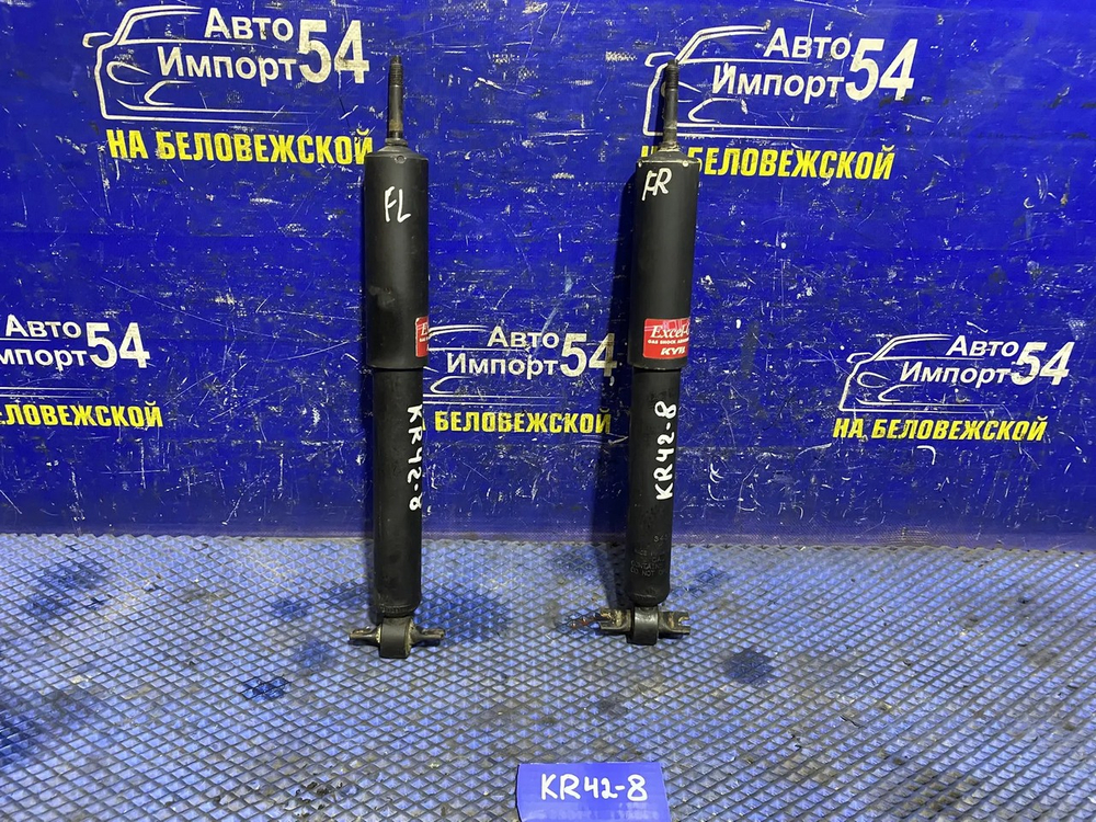 Амортизатор передний TOYOTA LITEACE 1999