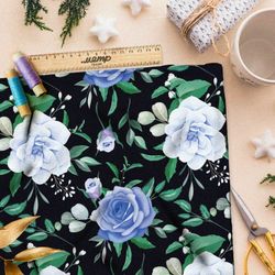 Ткань шелк Армани крупные голубые розы на чёрном фоне