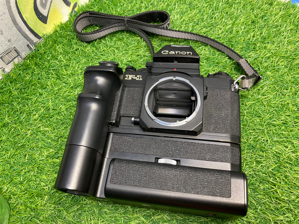Canon F1 + Canon AE Motor Drive