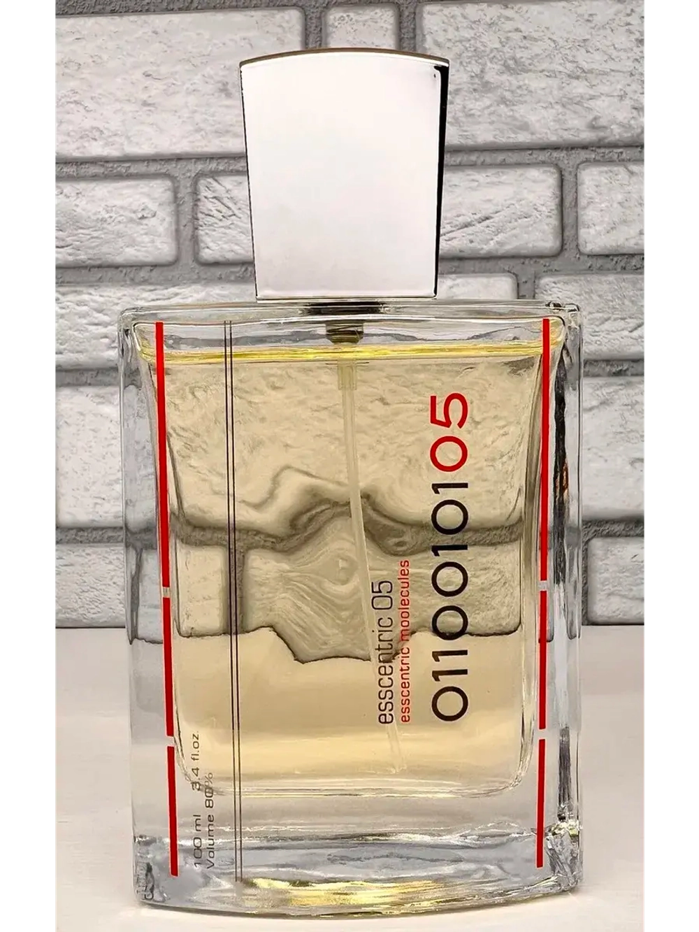 Esscentric 05 Moolecules 100 ml. Молекула 05