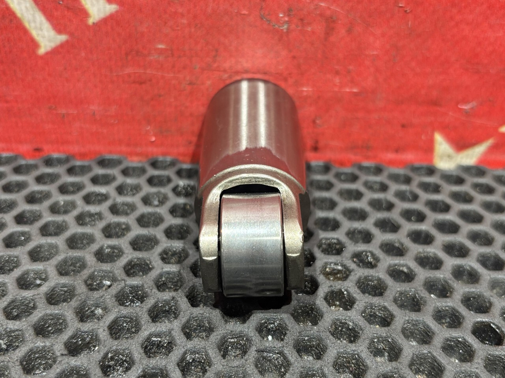 Толкатель впускного клапана 2019г